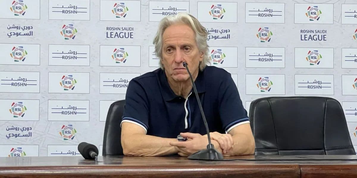 Jorge Jesus dando entrevista polêmica sobre Neymar - (Foto: Reprodução) Jorge Jesus dando entrevista polêmica sobre Neymar - (Foto: Reprodução)