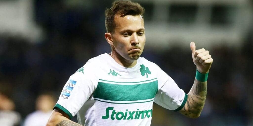 Torcida aos prantos: Bernard esnoba Atlético-MG, surpreende e pode pintar em rival do Brasileirão