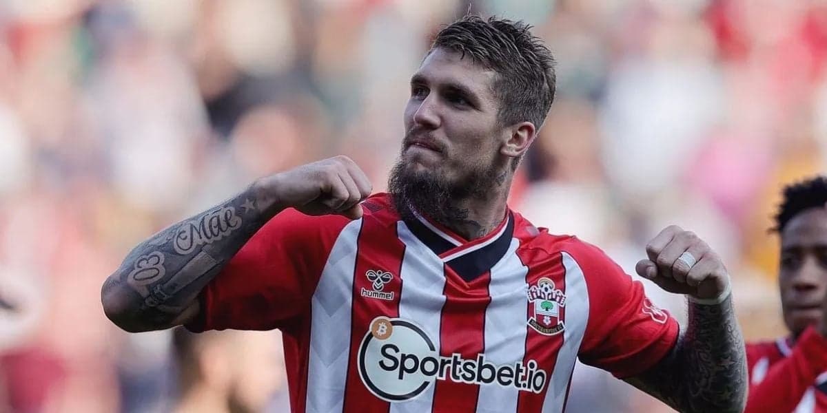 Lyanco no Southampton - (Foto: Internet) Lyanco no Southampton - (Foto: Internet)