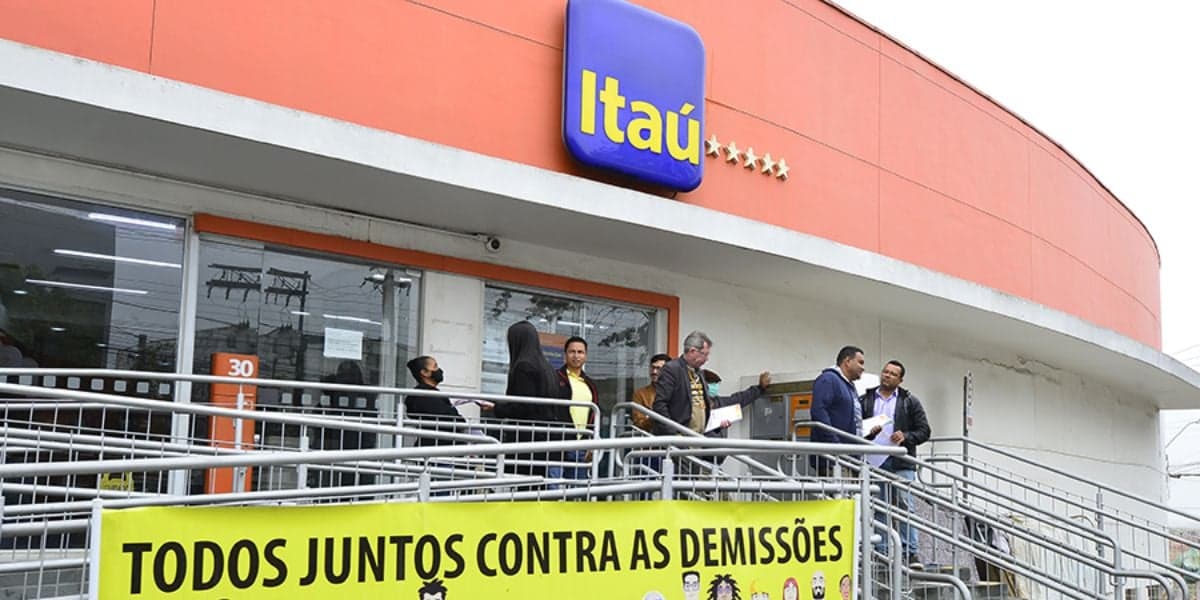 Outras agências já tiveram protestos em suas portas (Reprodução: Internet) Outras agências já tiveram protestos em suas portas (Reprodução: Internet)