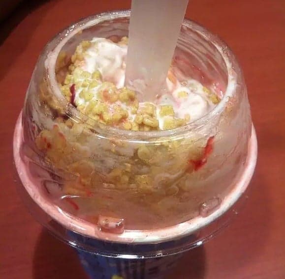 McFlurry de torta de morango foi uma das sobremessas de maior sucesso do McDonald’s (Foto: Reprodução / Internet)