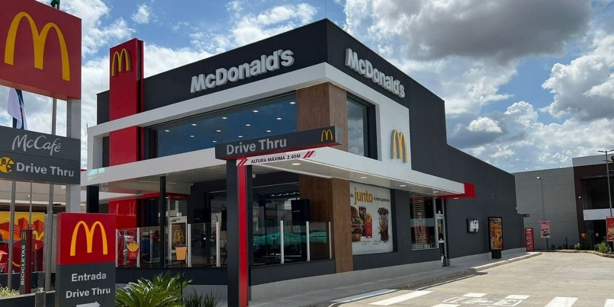 A rede de fast-food é uma das maiores do mundo (Reprodução: Internet) A rede de fast-food é uma das maiores do mundo (Reprodução: Internet)