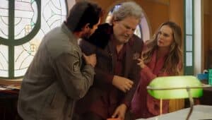 Nero (Edson Celulari) ao lado dos filhos na novela Fuzuê (Foto: Reprodução / Globo) Nero (Edson Celulari) ao lado dos filhos na novela Fuzuê (Foto: Reprodução / Globo)
