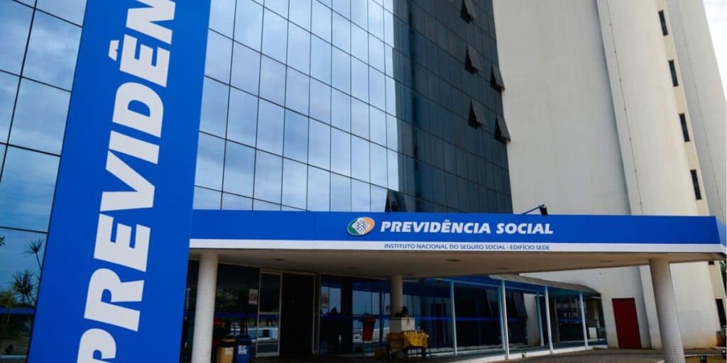 É oficial, regras 2023 na mesa: INSS anuncia lista atualizada de doenças que lhe dão o direito de aposentar