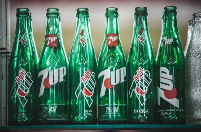 Refrigerante 7UP foi extinto no Brasil com comercialização apenas mediante importação (Foto: Reprodução / Internet) Refrigerante 7UP foi extinto no Brasil com comercialização apenas mediante importação (Foto: Reprodução / Internet)