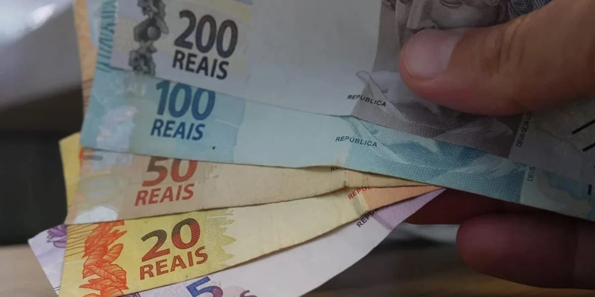 Salário mínimo, Globo Salário mínimo, Globo