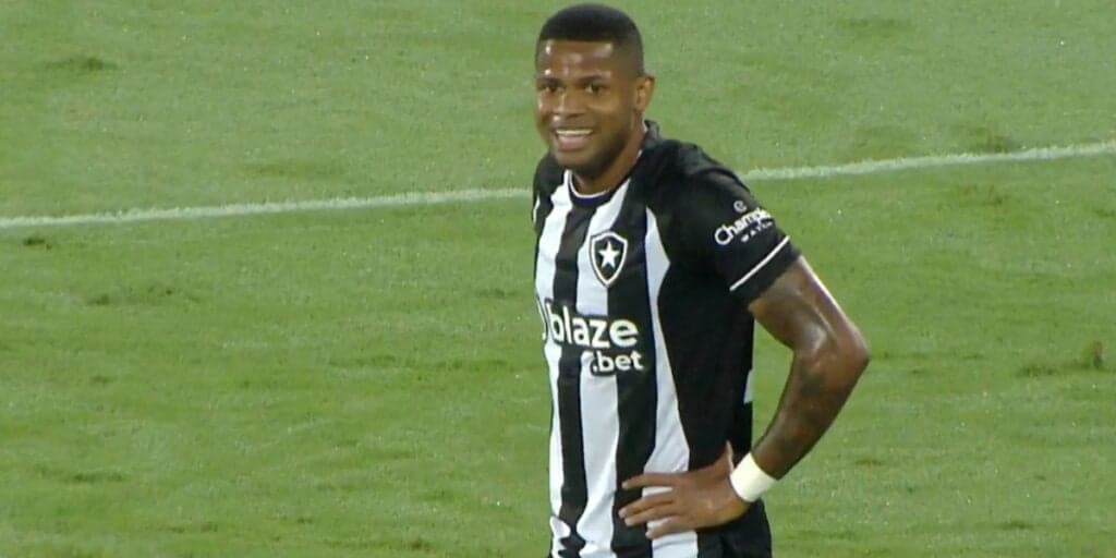 O atacante Júnior Santos, do Botafogo - Foto: Reprodução/Internet O atacante Júnior Santos, do Botafogo - Foto: Reprodução/Internet