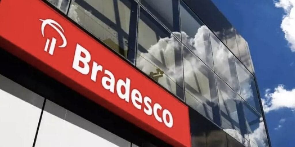 Bradesco acaba de conseguir reviravolta e dá melhor notícia do ano para quem tem cartão de crédito do banco