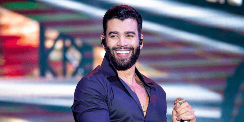 Gusttavo Lima é flagrado em vídeo enfiando a mão nas partes íntimas de amigo: "Agora subiu''