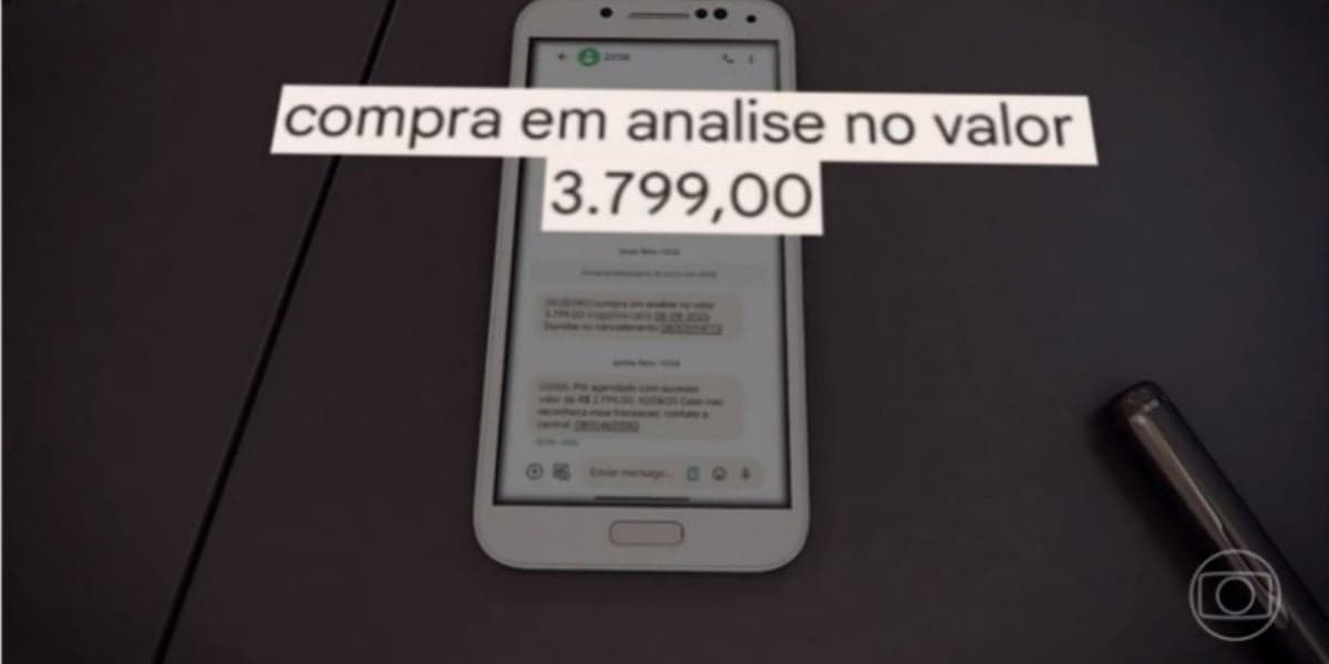 "Jornal Hoje" repercutiu golpe em nome de bancos (Foto: Reprodução/TV Globo) "Jornal Hoje" repercutiu golpe em nome de bancos (Foto: Reprodução/TV Globo)