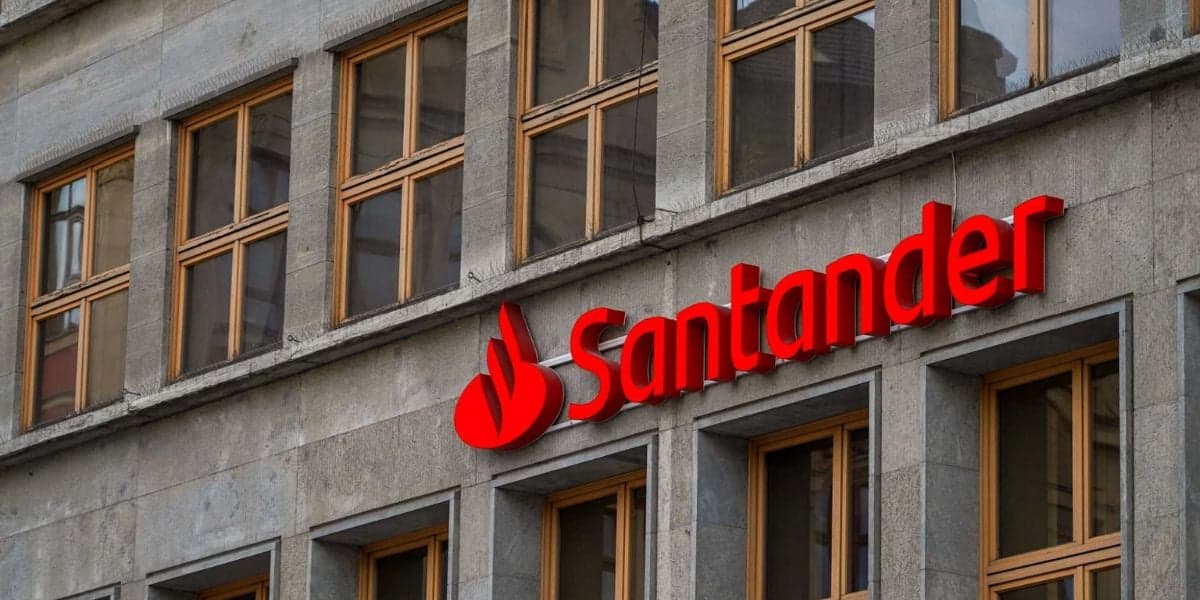 Santander é uma das principais instituições financeiras (Reprodução: Internet) Santander é uma das principais instituições financeiras (Reprodução: Internet)