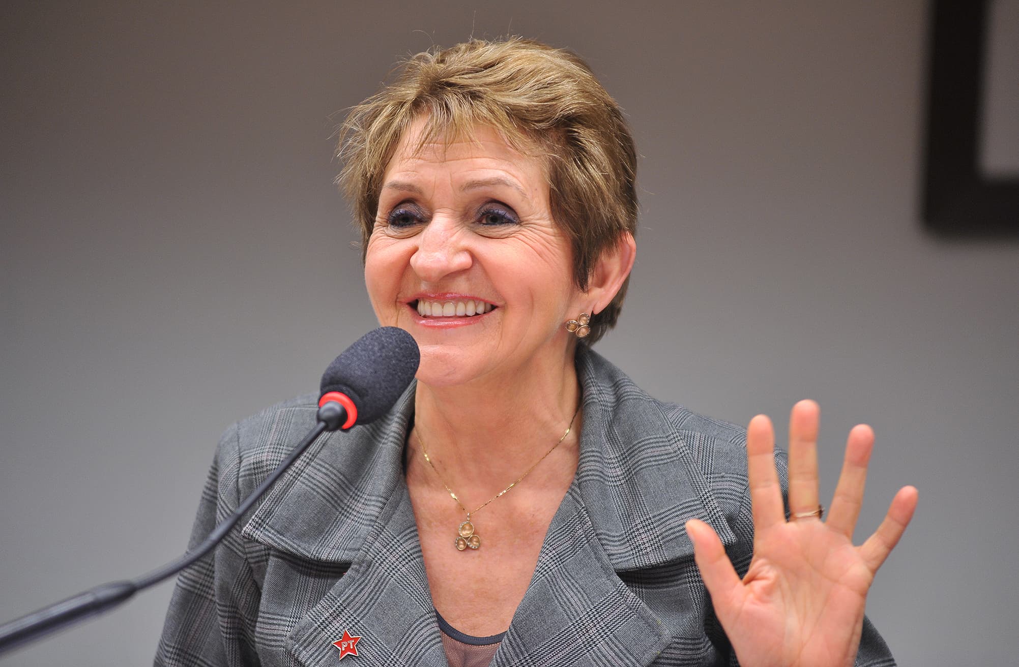http://tvfoco.uai.com.br/wp-content/uploads/2015/05/Daniela-Mercury.jpg http://tvfoco.uai.com.br/wp-content/uploads/2015/05/Daniela-Mercury.jpg