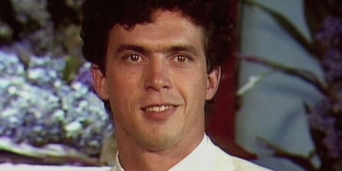 Caíque Ferreira fez grande sucesso durante a década de 1980 (Reprodução: Globo) Caíque Ferreira fez grande sucesso durante a década de 1980 (Reprodução: Globo)