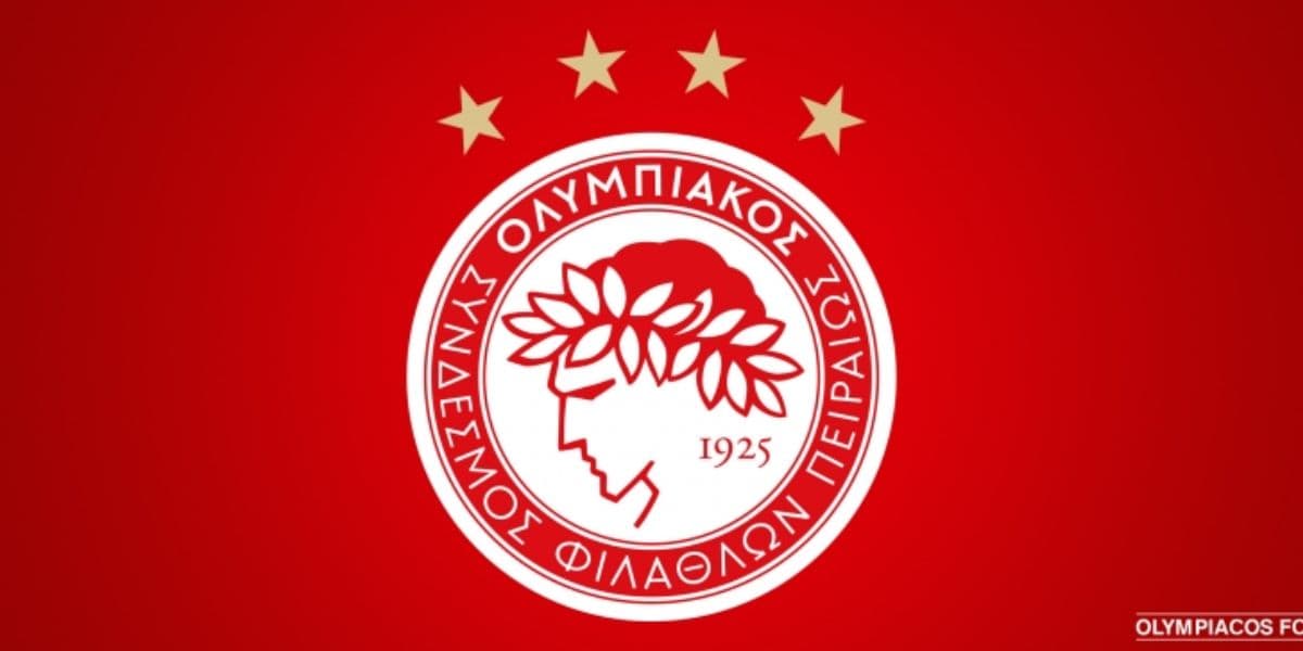 Olympiacos, da Grécia - (Foto: Internet) Olympiacos, da Grécia - (Foto: Internet)