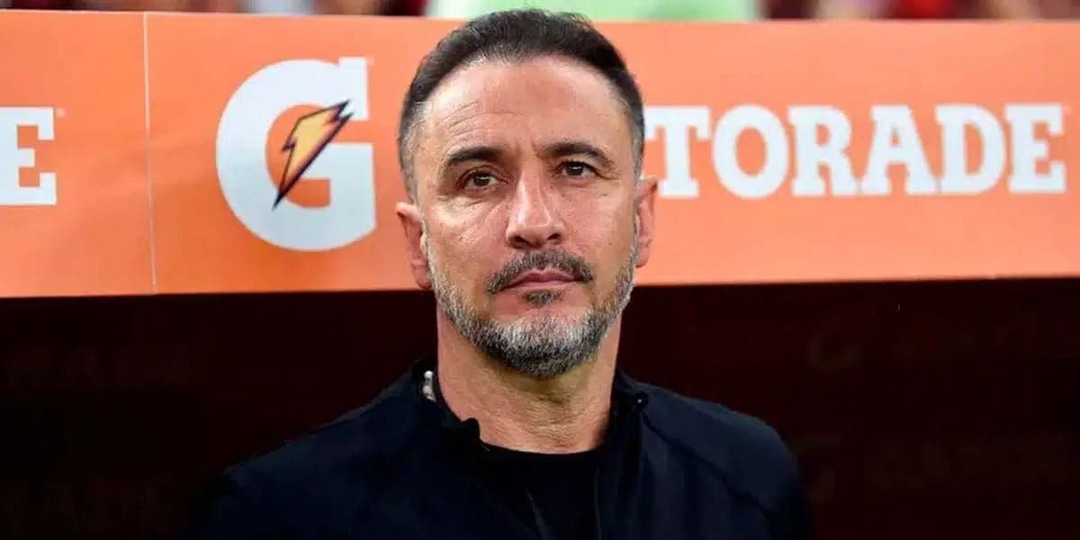 FECHADO: Vitor Pereira ressurge após 8 meses de demissão e comemora nova contratação em gigante da série A - Foto | Reprodução: Internet FECHADO: Vitor Pereira ressurge após 8 meses de demissão e comemora nova contratação em gigante da série A - Foto | Reprodução: Internet