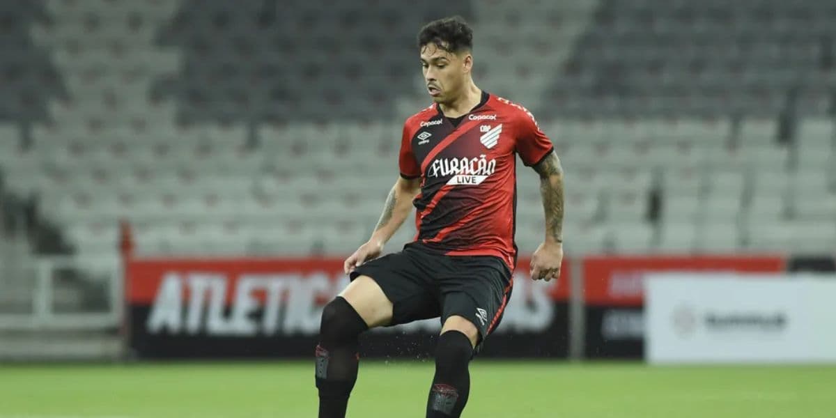 Lucas Halter pertence ao Athletico-PR até 2024 - (Foto: Internet) Lucas Halter pertence ao Athletico-PR até 2024 - (Foto: Internet)