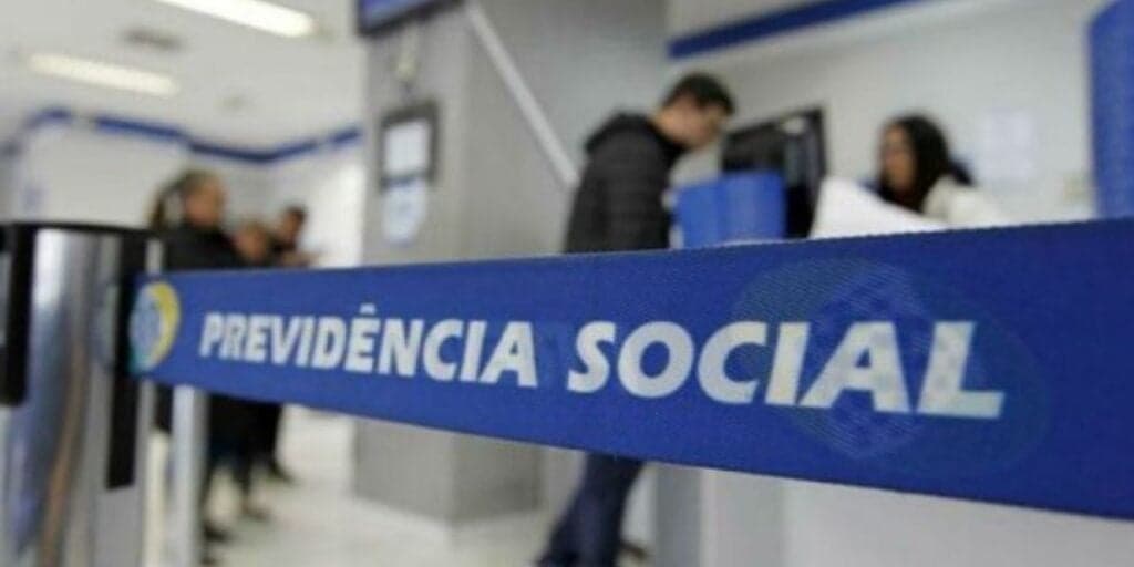 O martelo está batido: Reajuste no INSS acaba de ser confirmado HOJE (04) e estes aposentados podem VIBRAR