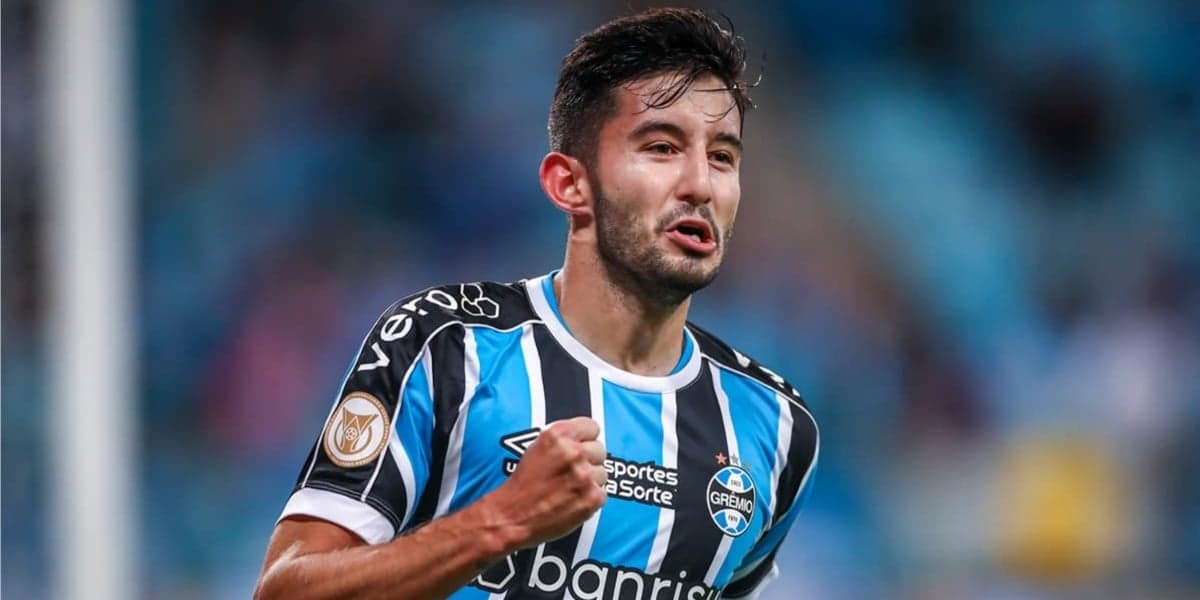 Volta triunfal, substituto de Ferreira e 'golpe': Grêmio tem 3 bombas - Foto | Reprodução: Internet Volta triunfal, substituto de Ferreira e 'golpe': Grêmio tem 3 bombas - Foto | Reprodução: Internet