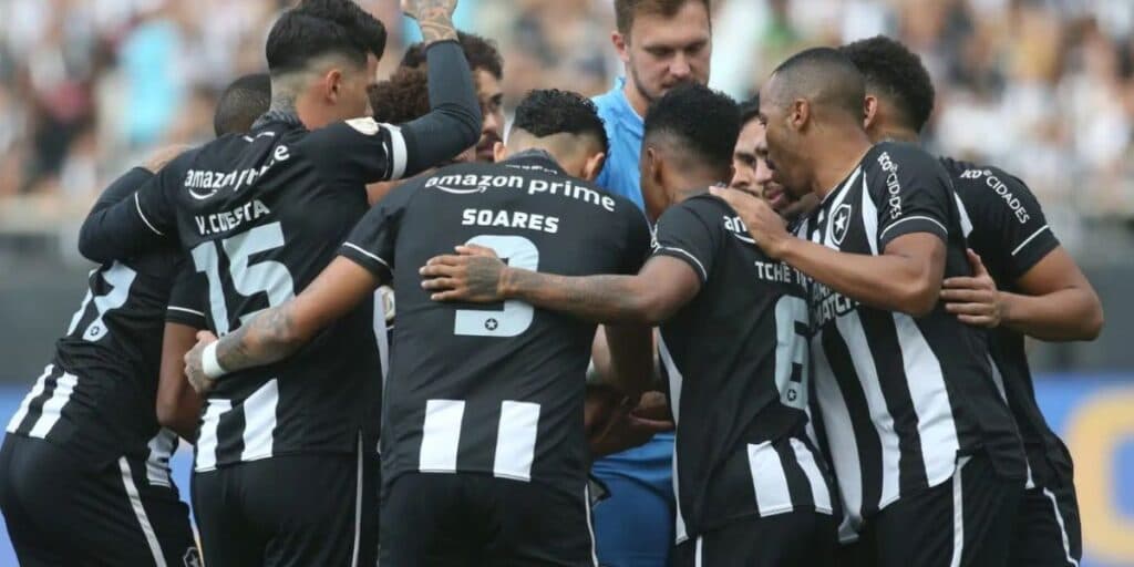 Martelo batido, torcida vai chorar: Joia do Botafogo acaba de cravar desfecho de contrato e adeus definitivo