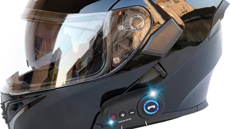Esse tipo de capacete é proibido (Imagem: Reprodução) Esse tipo de capacete é proibido (Imagem: Reprodução)