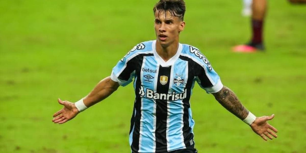 Ferreira, atacante do Grêmio (Foto: Reprodução/Internet) Ferreira, atacante do Grêmio (Foto: Reprodução/Internet)