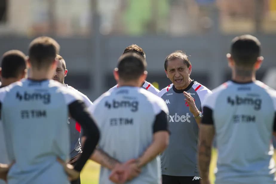 Ramón Diaz terá força máxima no Vasco na reta final do Brasileirão (Foto: Divulgação) Ramón Diaz terá força máxima no Vasco na reta final do Brasileirão (Foto: Divulgação)