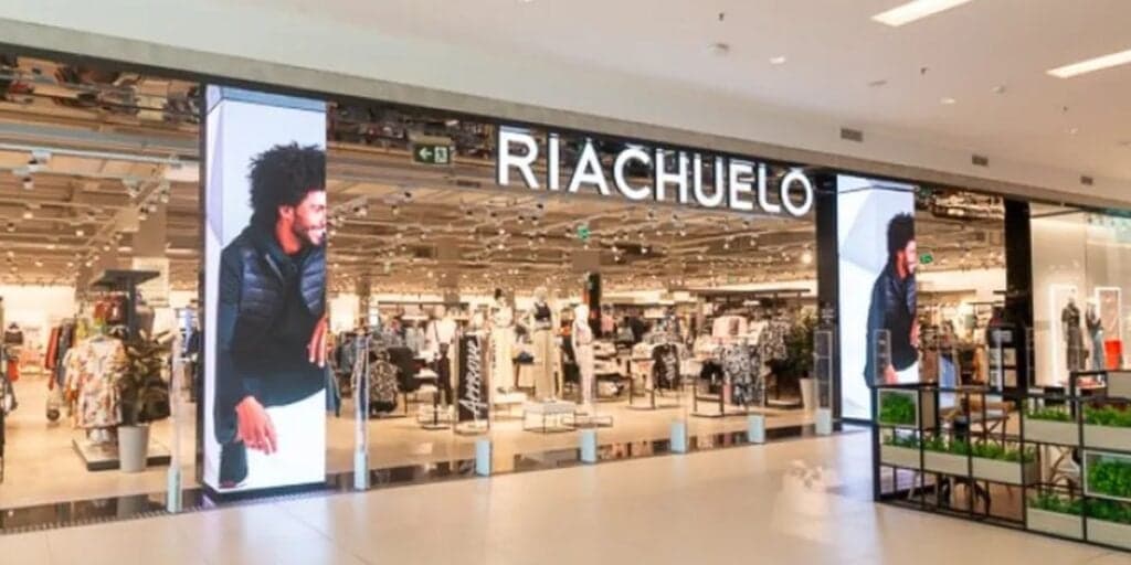 Mais de mil funcionários demitidos, fechamento de loja crucial e +: 3 reviravolta da Riachuelo em 2023