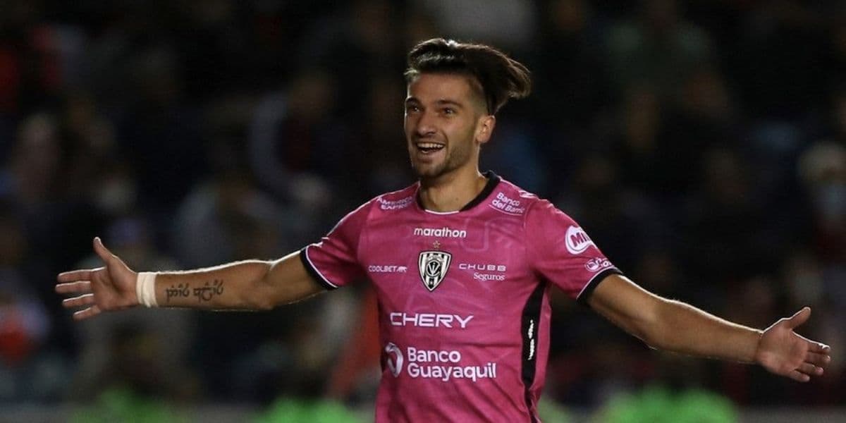 Pra fazer Renato e a torcida esquecer Ferreirinha: Grêmio age no sigilo para trazer novo 10 junto com Aboubakar- (Foto Reprodução | Internet) Pra fazer Renato e a torcida esquecer Ferreirinha: Grêmio age no sigilo para trazer novo 10 junto com Aboubakar- (Foto Reprodução | Internet)