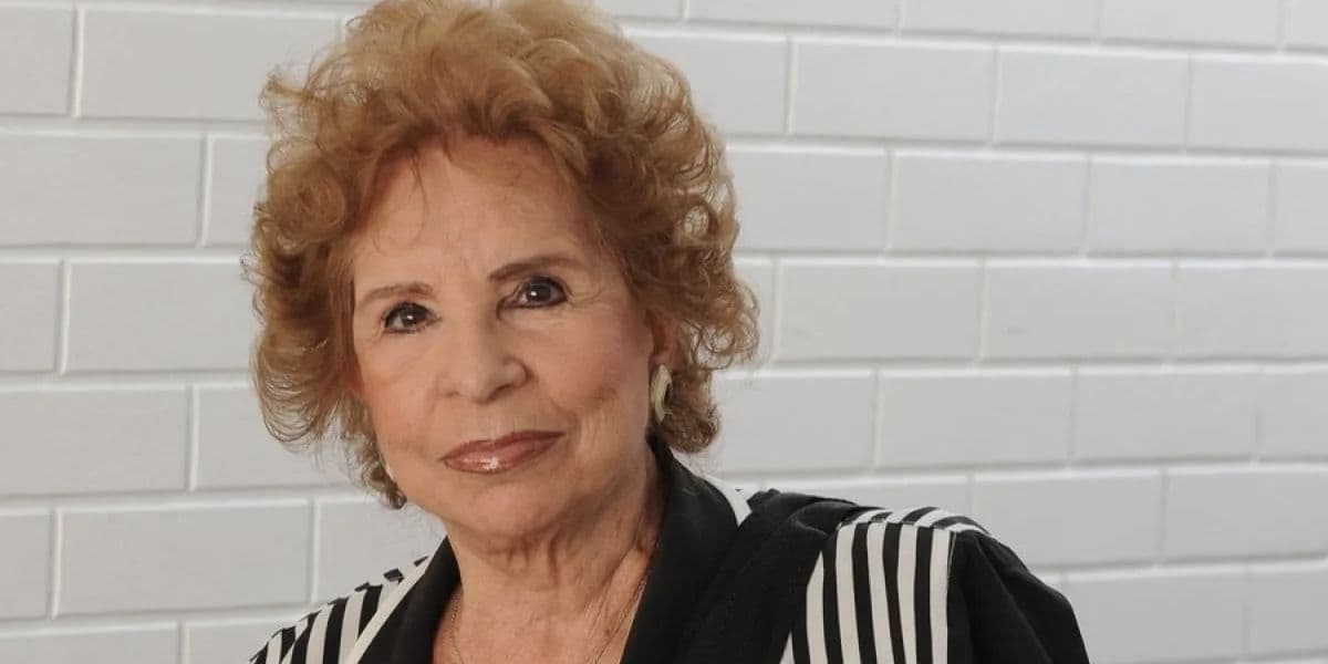 http://tvfoco.uai.com.br/wp-content/uploads/2015/05/Daniela-Mercury.jpg