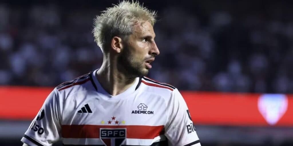 Mais de 20 milhões: Casares confirma reviravolta sobre vender Calleri e clubes querem arrancá-lo do São Paulo
