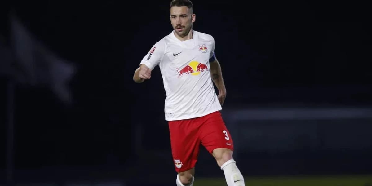 Léo Ortiz é um dos craques do Red Bull Bragantino - Foto: Internet Léo Ortiz é um dos craques do Red Bull Bragantino - Foto: Internet