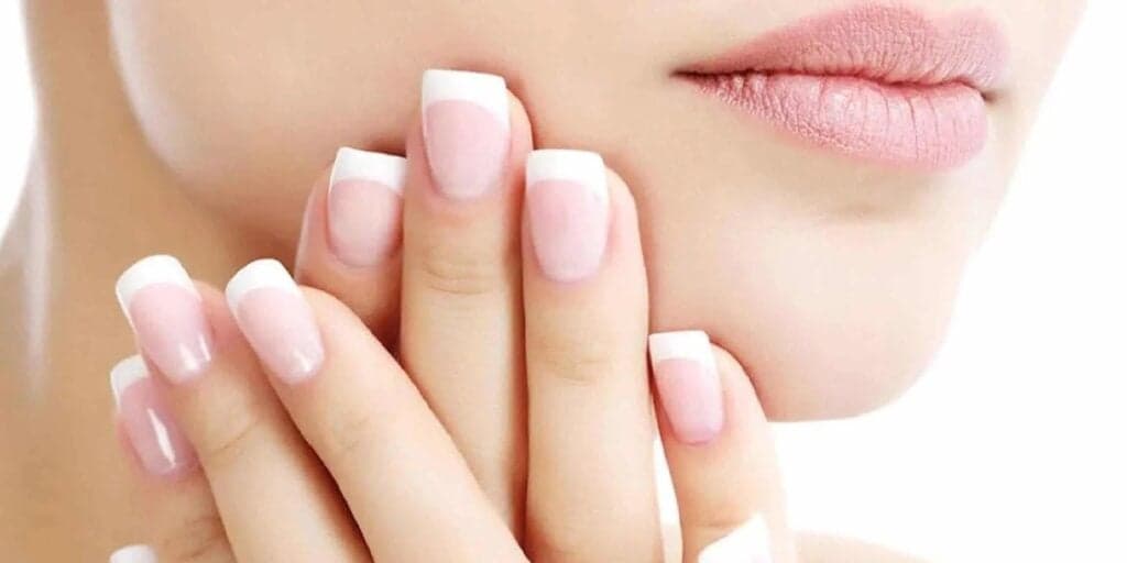 5 passos simples para cuidar das unhas, evitar quebra e dar fim a cutícula ressecada