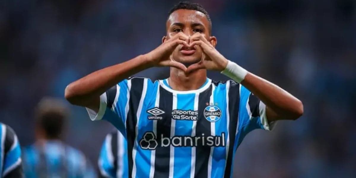 André Henrique é atacante (Foto: Lucas Uebel/Grêmio)