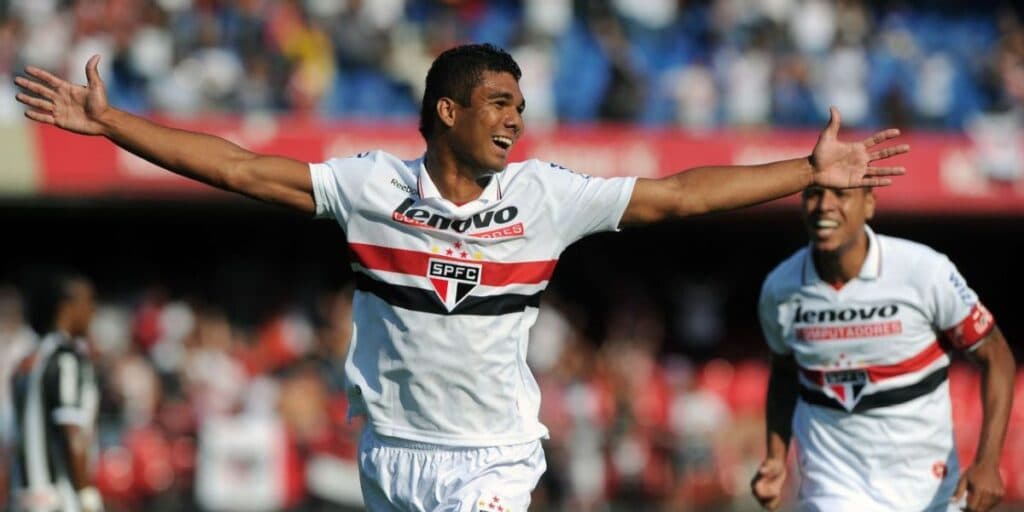 "Assim vai ser": O anúncio DECISIVO de Casares ao cravar sobre retorno TRIUNFAL de Casemiro ao São Paulo