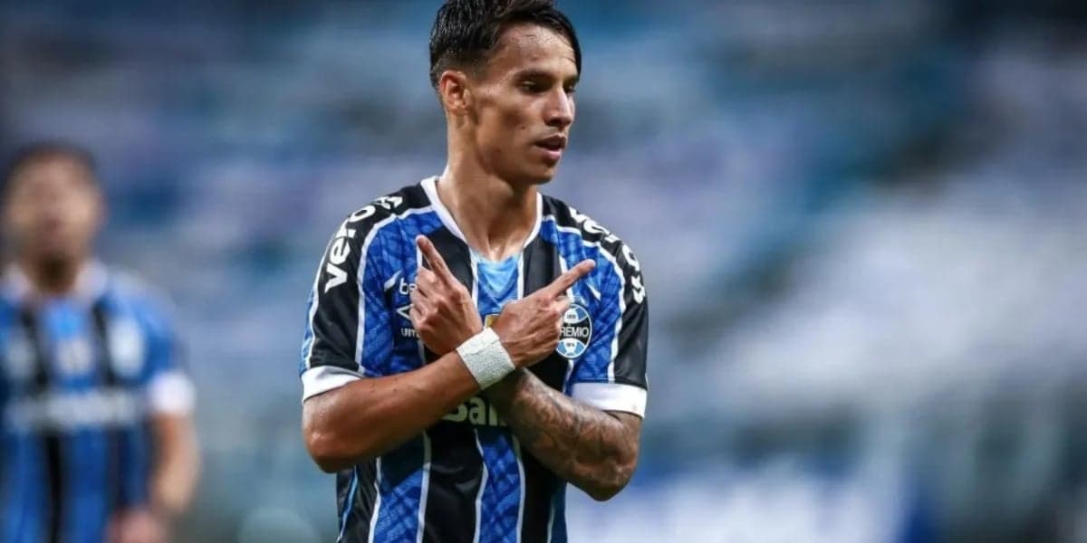 Novo titular e dupla ideal para Lucas: Casares se vinga de Ceni e o 4º reforço do São Paulo está confirmado - (Foto: Internet)