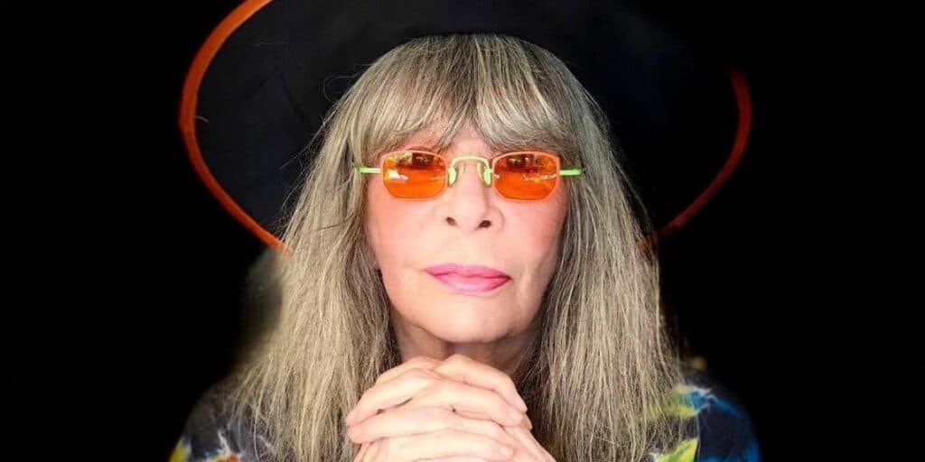 Rita Lee surge em carta psicografada com revelação sobre sofrimento após morte: "Vozes embargadas"