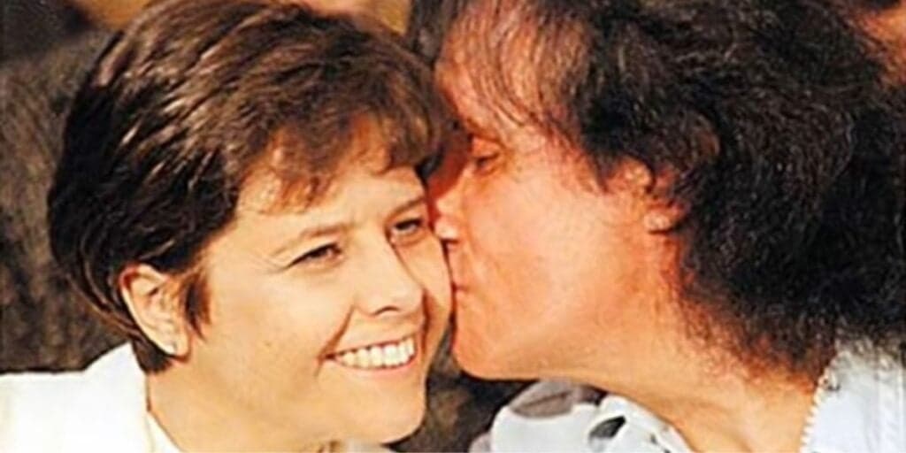 "Ao meu querido": Carta psicografada de Maria Rita crava recado para Roberto Carlos e emociona a todos
