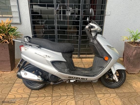 Suzuki Burgman está na casa dos R$ 5 mil (Foto: Divulgação) Suzuki Burgman está na casa dos R$ 5 mil (Foto: Divulgação)