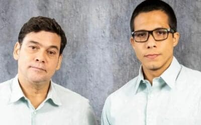 Tadeu (Cláudio Gabriel) e Enzo (Rafael Gualandi) em Terra e Paixão (Foto: Reprodução / Globo) Tadeu (Cláudio Gabriel) e Enzo (Rafael Gualandi) em Terra e Paixão (Foto: Reprodução / Globo)