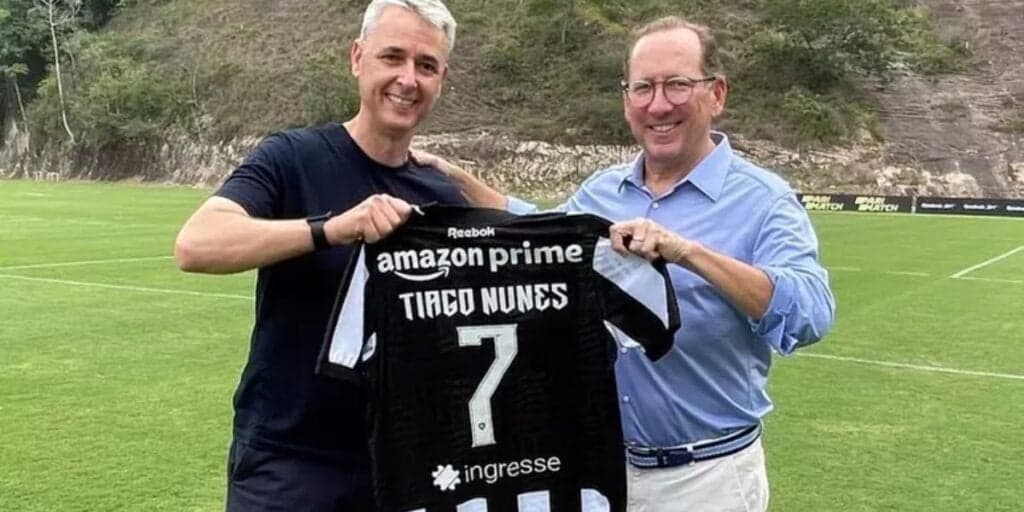 Adeus: Textor e Tiago Nunes acabam de mandar estrela do Botafogo embora e 3 substitutos são definidos