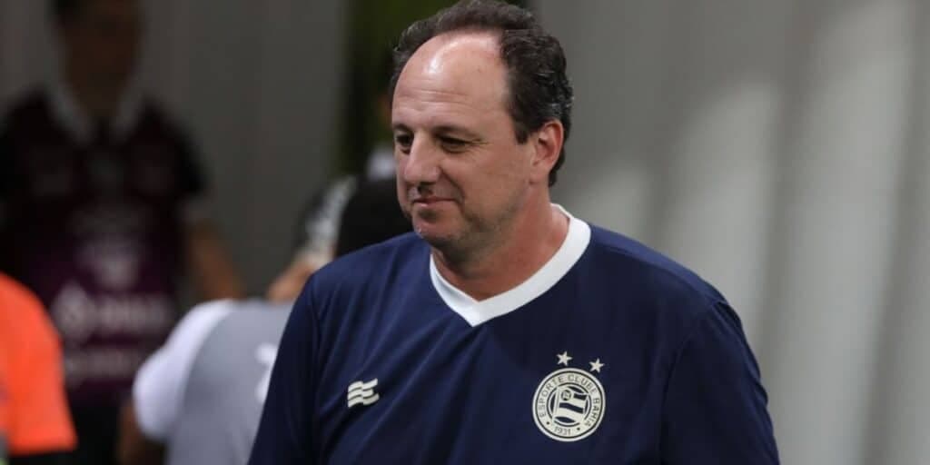 "Difícil": Rogério Ceni faz anúncio sobre situação delicada no Bahia e baixa de última hora é confirmada - Foto | Reprodução: Internet "Difícil": Rogério Ceni faz anúncio sobre situação delicada no Bahia e baixa de última hora é confirmada - Foto | Reprodução: Internet