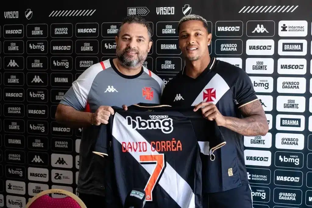 David foi apresentado oficialmente no Vasco (Foto: Reprodução/ Internet) David foi apresentado oficialmente no Vasco (Foto: Reprodução/ Internet)