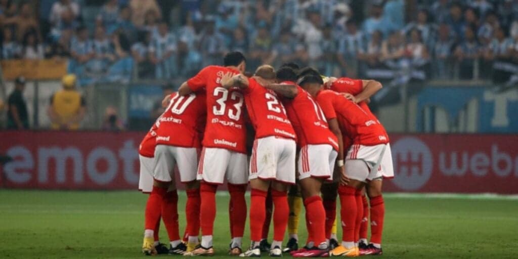 Elenco do Internacional - (Foto: Reprodução / Internet)