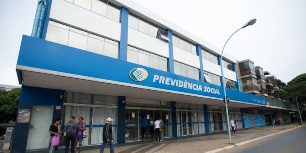 Grande VITÓRIA do INSS QUARTA (10): Comunicado OFICIAL crava novo benefício gratuito e envolve aposentadoria