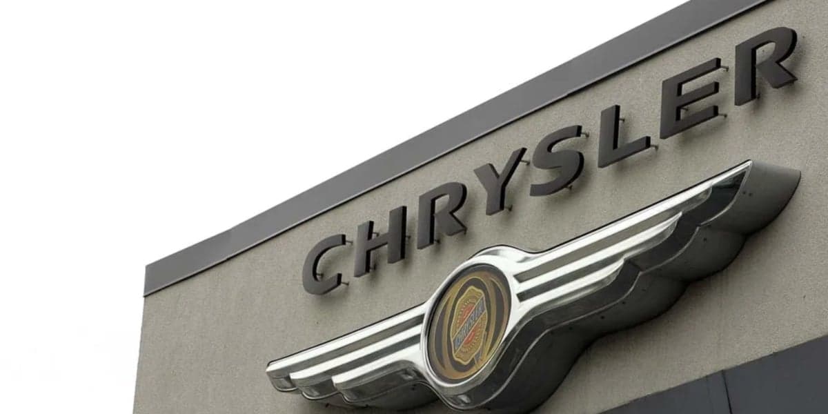 Chrysler fecha as portas nos EUA (Foto: Reprodução/ Internet) Chrysler fecha as portas nos EUA (Foto: Reprodução/ Internet)