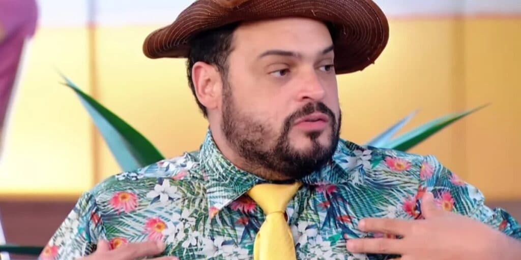 "Desligamento do SBT": Matheus Ceará anuncia saída da Praça É Nossa, após 12 anos e emite comunicado oficial