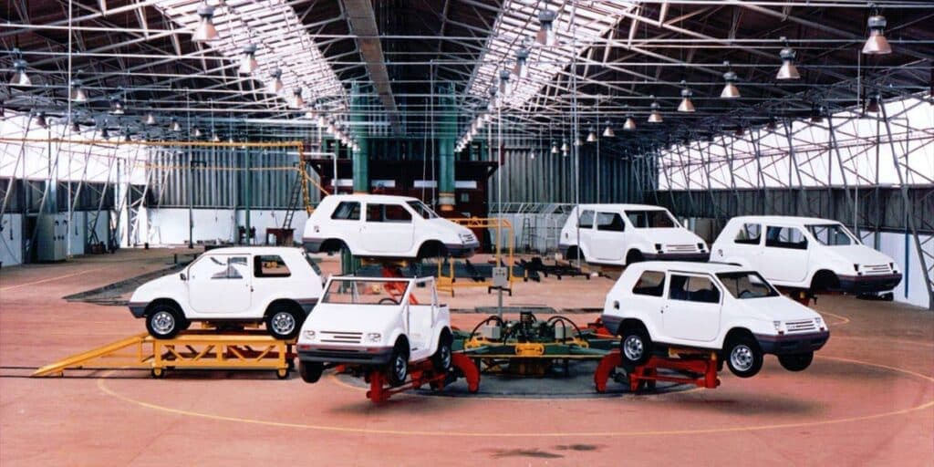 Venda a rival, fim de produções e falência: O adeus de 3 montadoras de carro no Brasil após anos