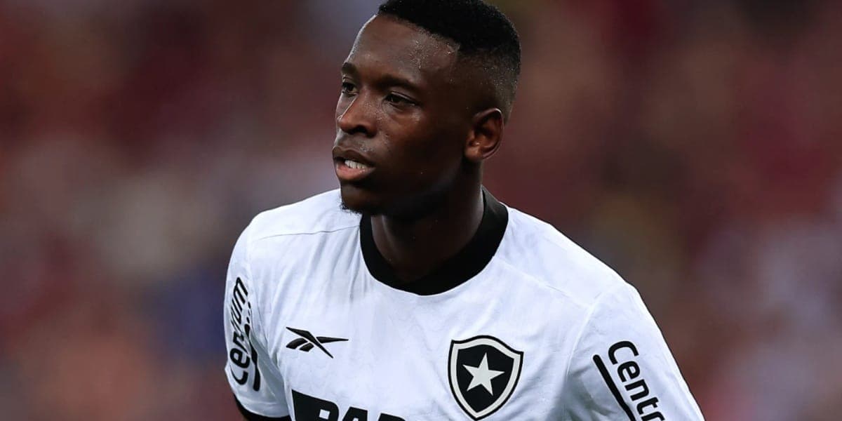 Luiz Henrique é desfalque no Botafogo - (Foto: Reprodução / Internet) Luiz Henrique é desfalque no Botafogo - (Foto: Reprodução / Internet)