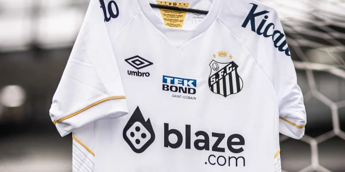 Santos quer nova patrocinadora e precisa romper com a Blaze (Foto: Divulgação) Santos quer nova patrocinadora e precisa romper com a Blaze (Foto: Divulgação)