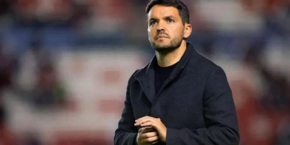 Nicolás Larcamón não é mais técnico do Cruzeiro - (Foto: Reprodução / Internet) Nicolás Larcamón não é mais técnico do Cruzeiro - (Foto: Reprodução / Internet)